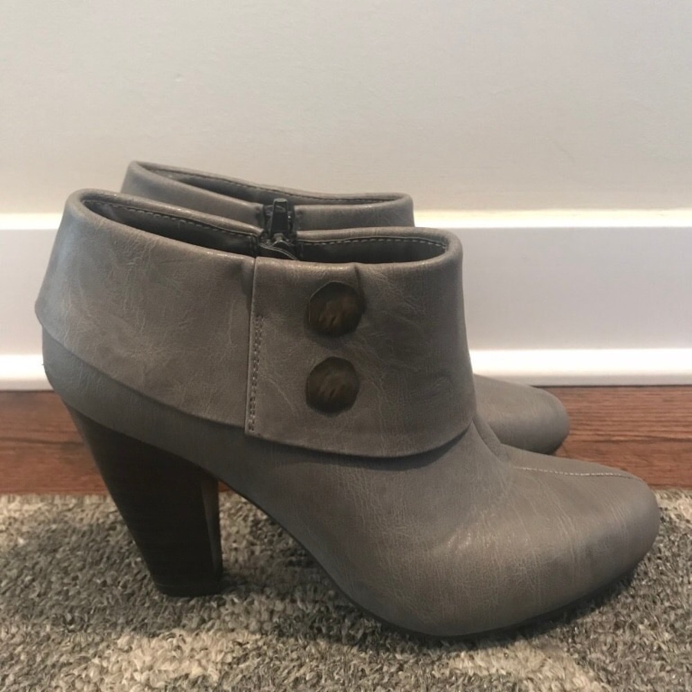 Bass Gray Ankle Boots
